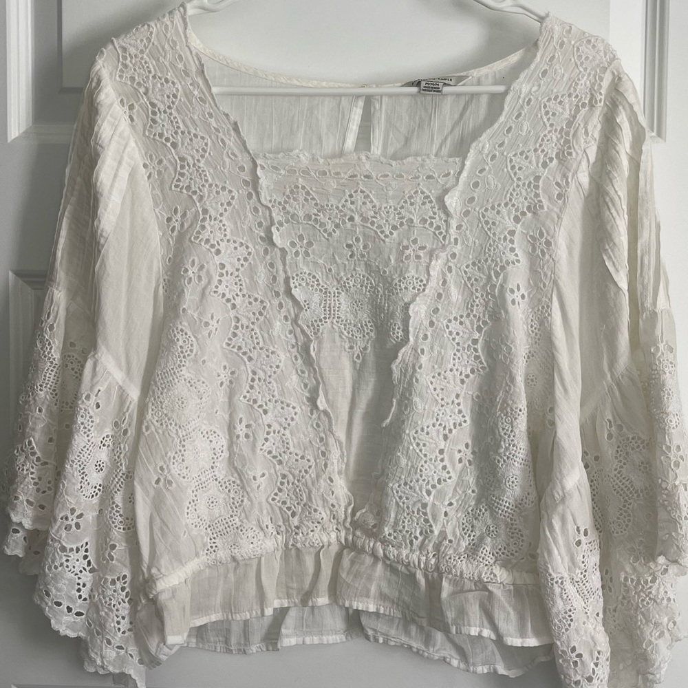 American Eagle ladies white eyelet top size M